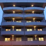 帕里奥里住宅酒店 4*